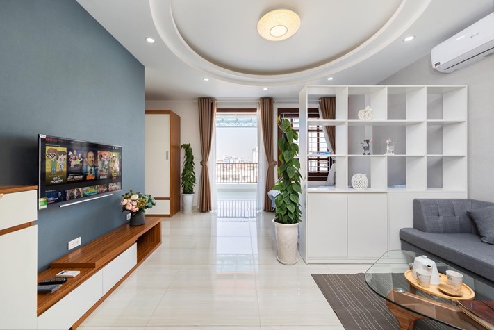 A new 1 bedroom apartment with big balcony for rent in Dong da
